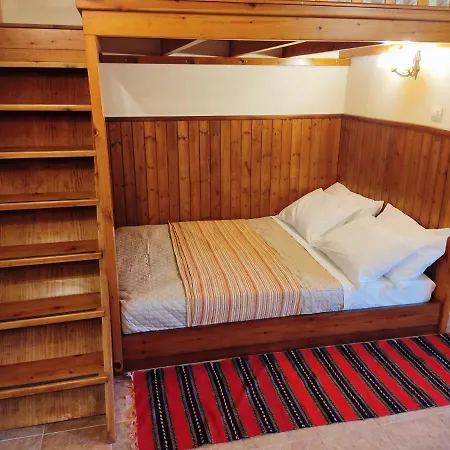 Grandma Maria's House: Cozy Mix Of Old And New * Soroni